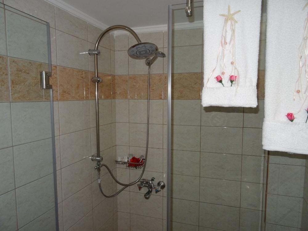 Despina Aparthotel