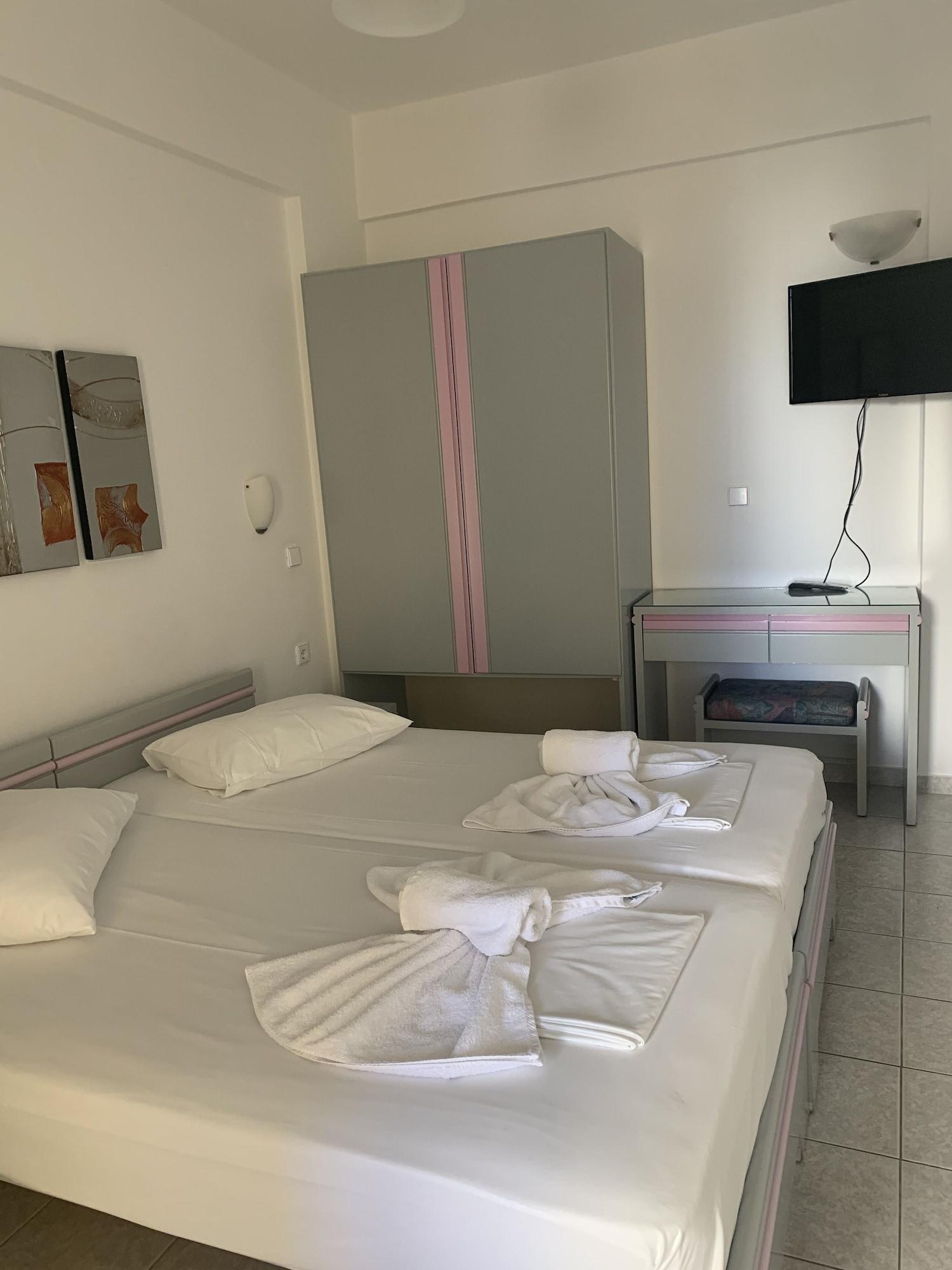 Ermis Aparthotel Platanias (Crete)