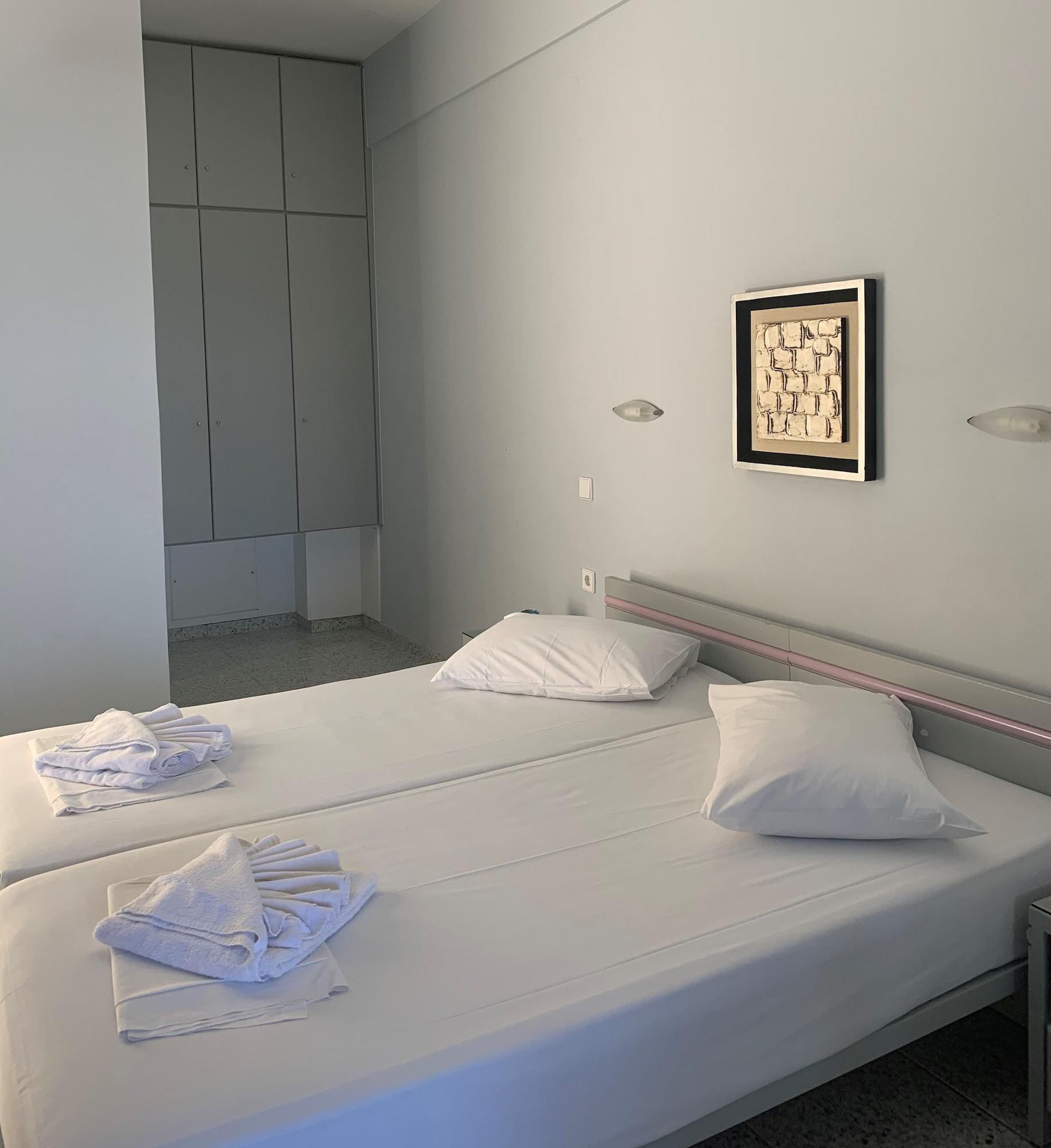 Ermis Aparthotel Platanias (Crete)