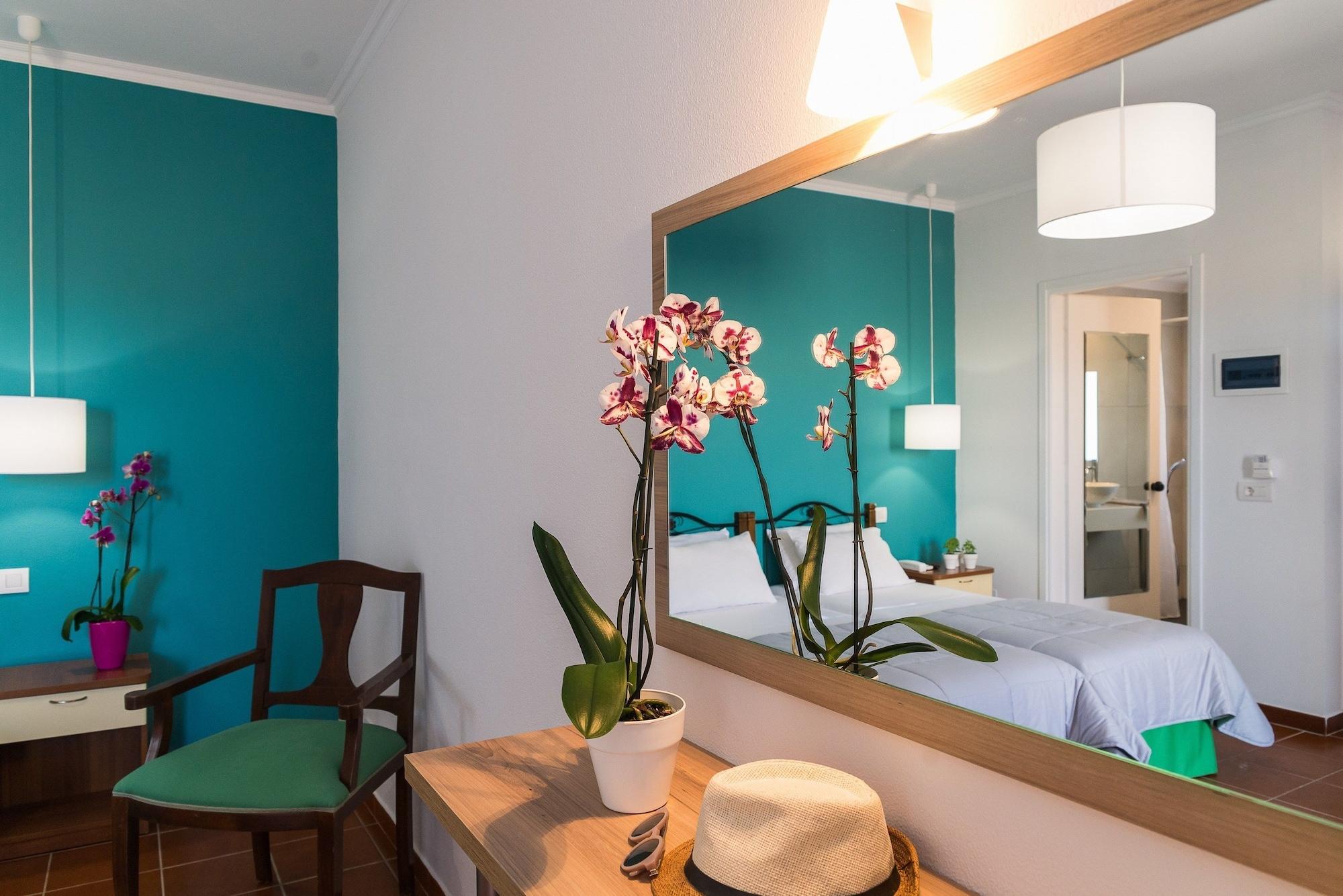 Hotel Village & By Zante Plaza (adults Only) Keri