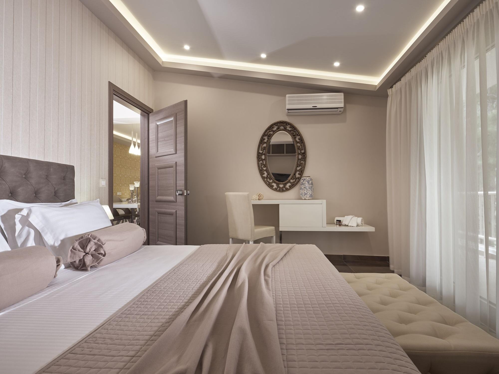 Hotel Koukounaria & 4*