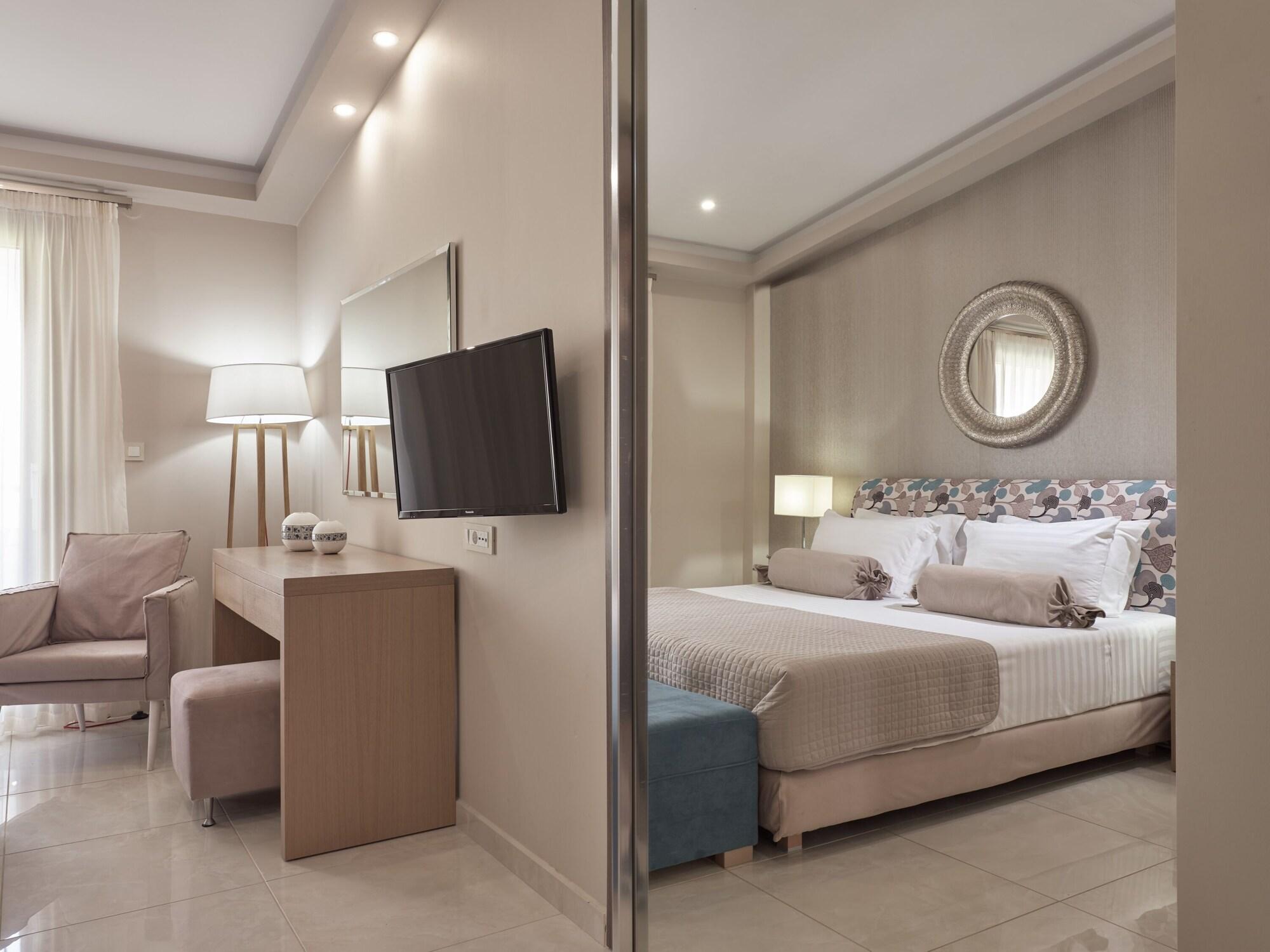 Hotel Koukounaria &
