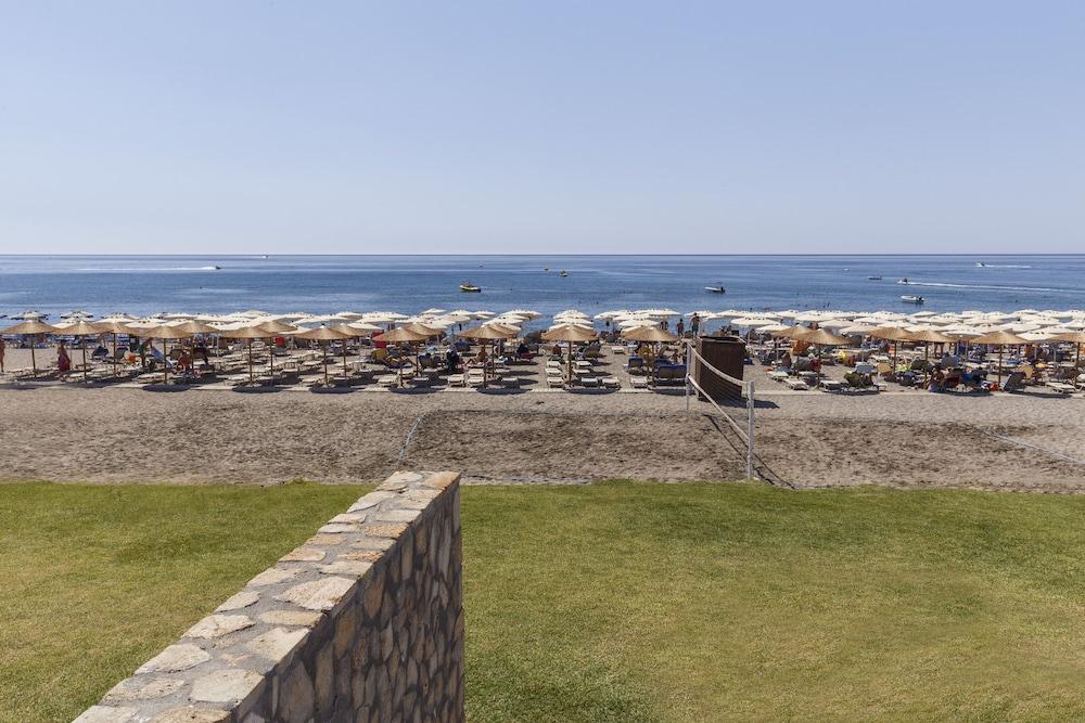 Resort Costa Lindia Lardos