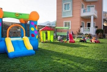 King's Village Apartment Malia (Crete)