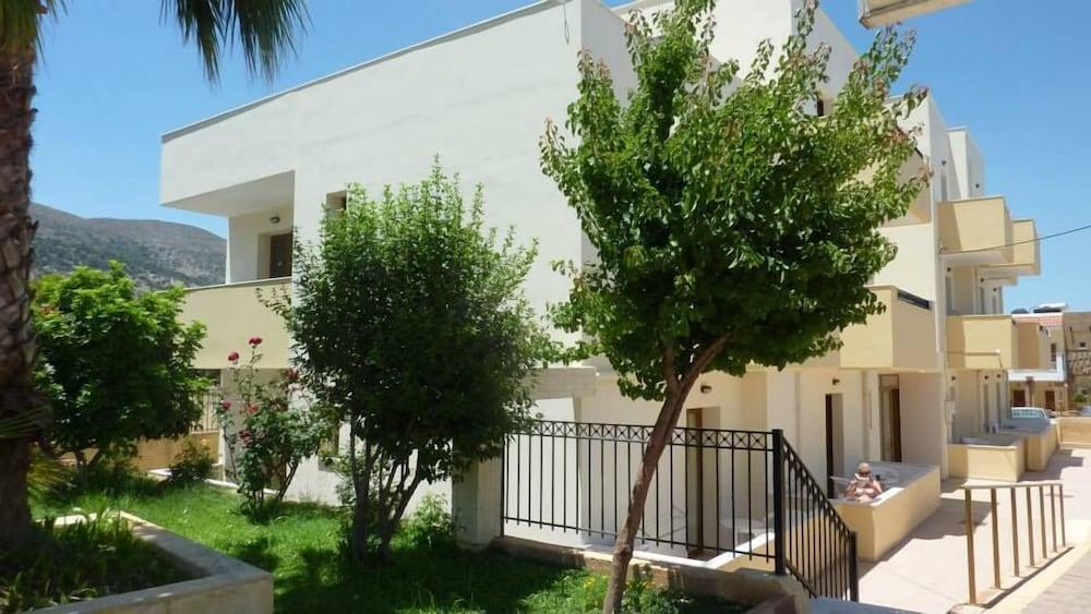 Apartment Newcastle Studios Malia (Crete)