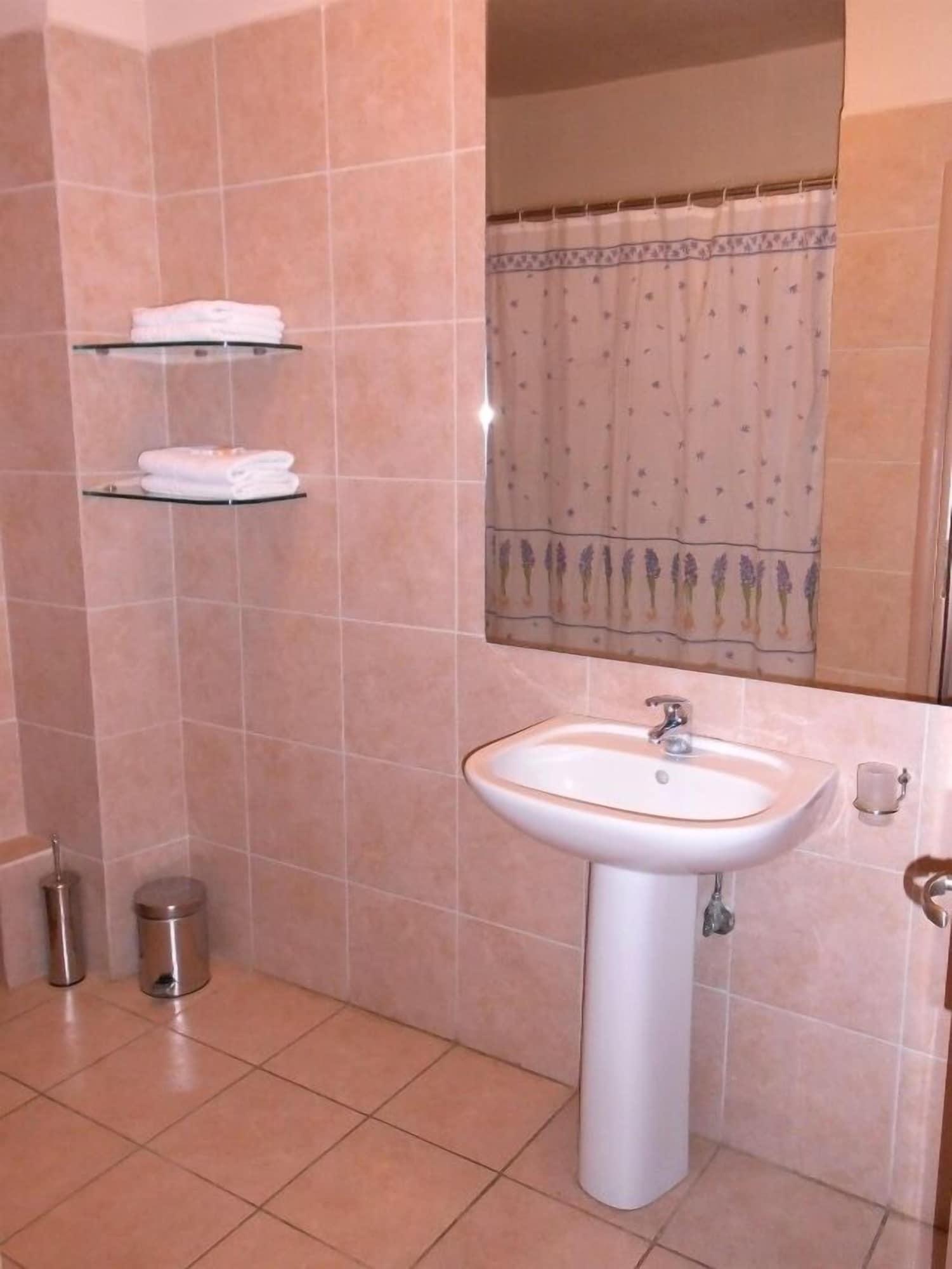 Aparthotel Lambrinos Platanias (Crete)
