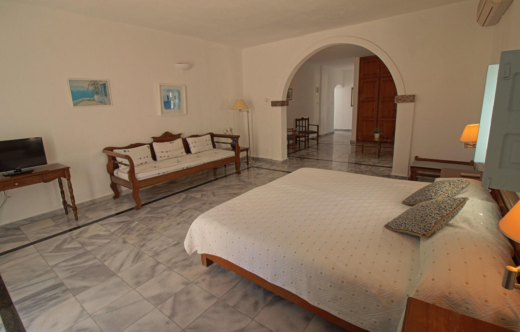 Aethrio Sunset Village - 3* Oia (Santorini)