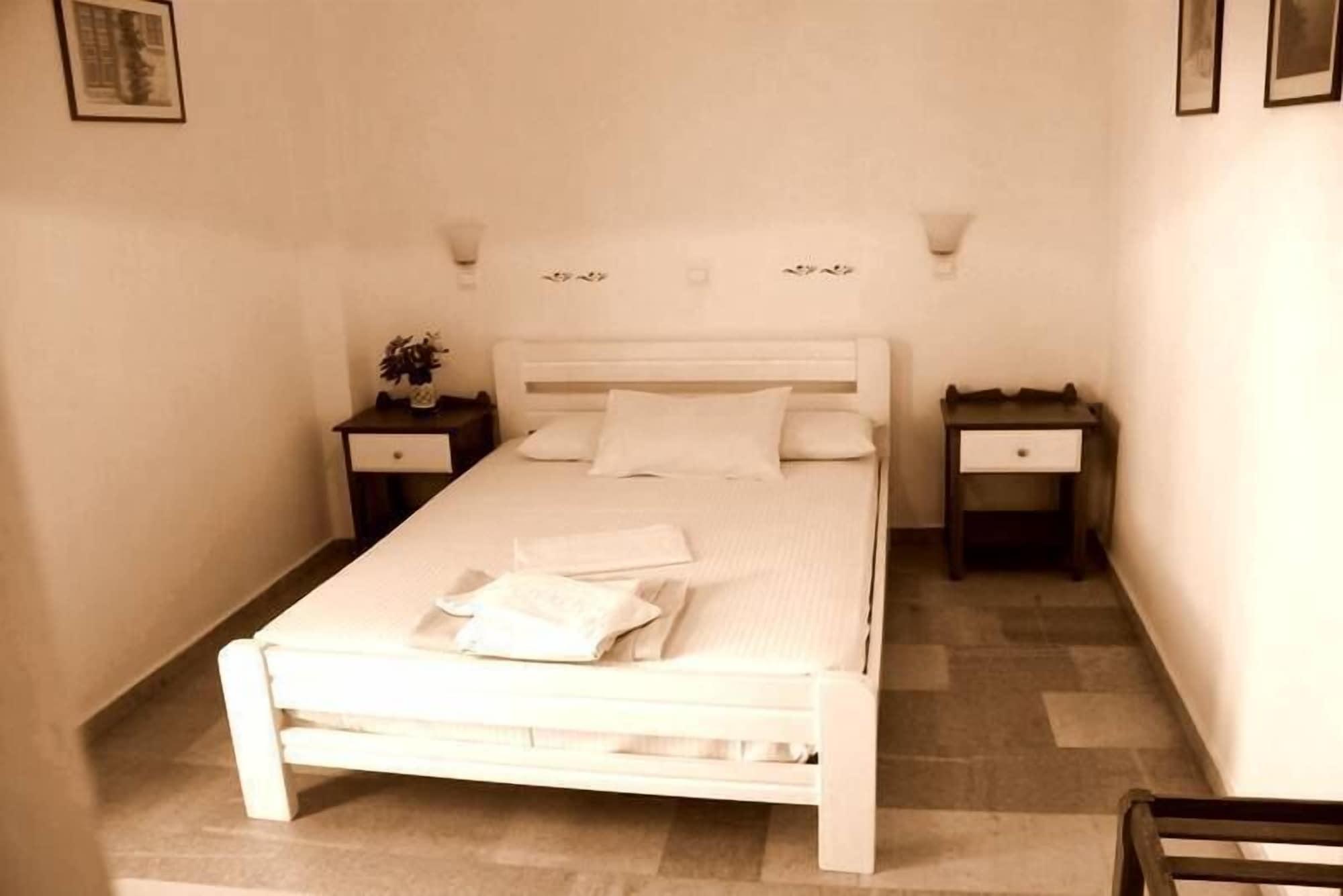 Fikas Hotel