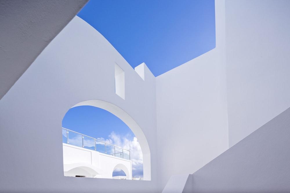 Santellini Hotel Kamari (Santorini)