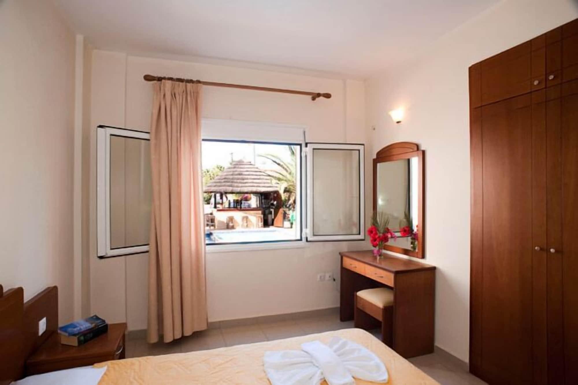 Semiramis Aparthotel Agioi Apostoli (Crete)