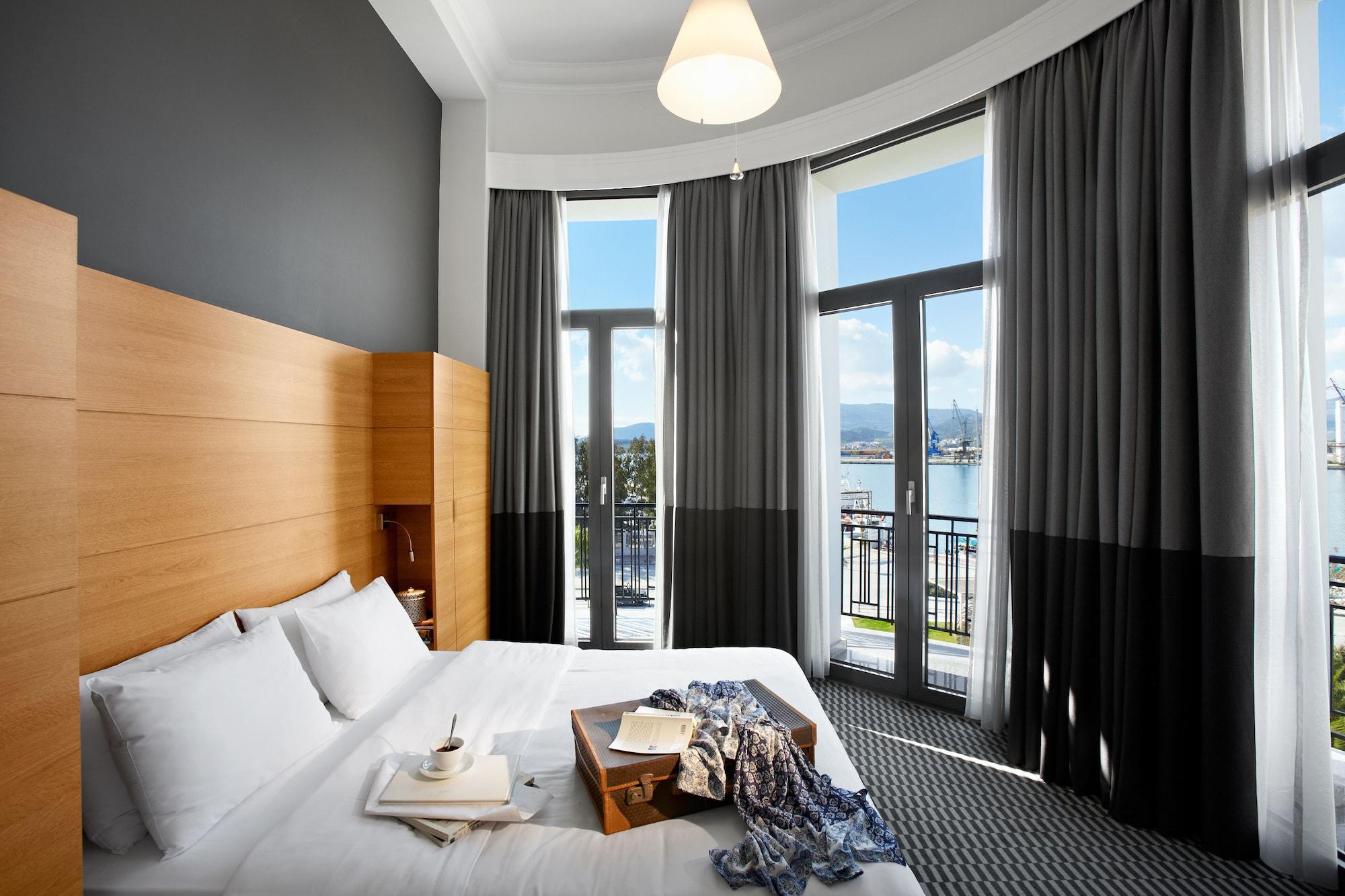 Aegli Hotel 4*