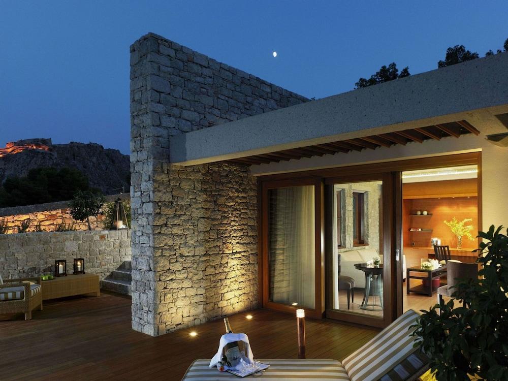 Nafplia Palace &