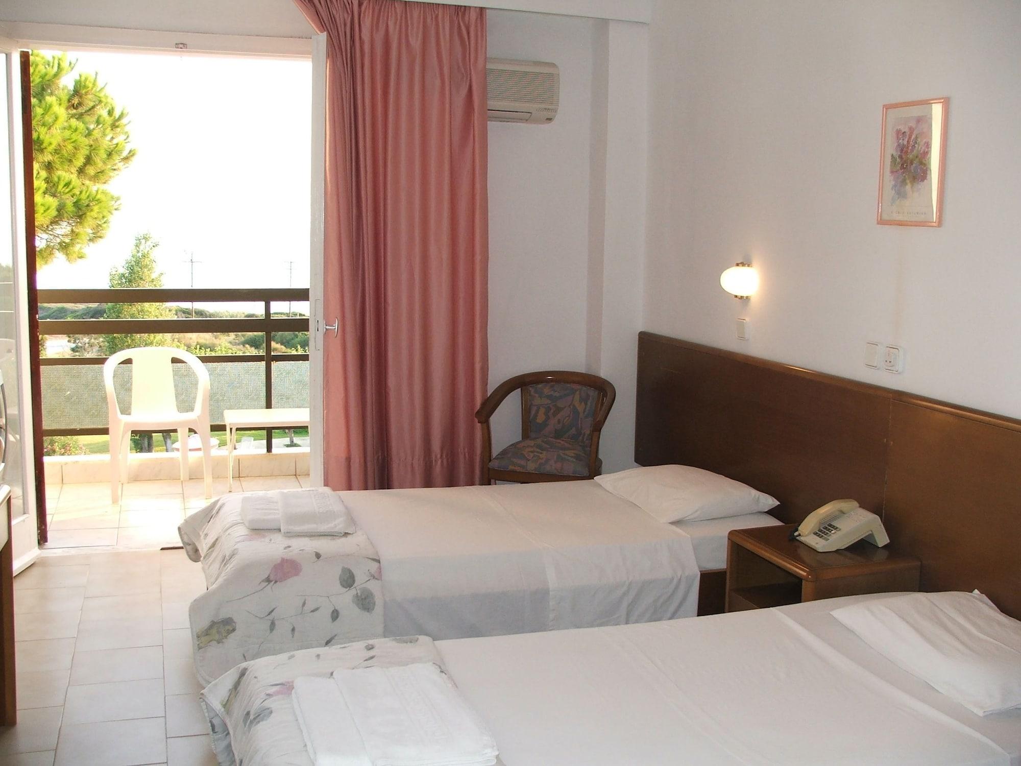 Irinna Hotel 3*