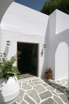 Atlantis 2* Naousa (Paros)