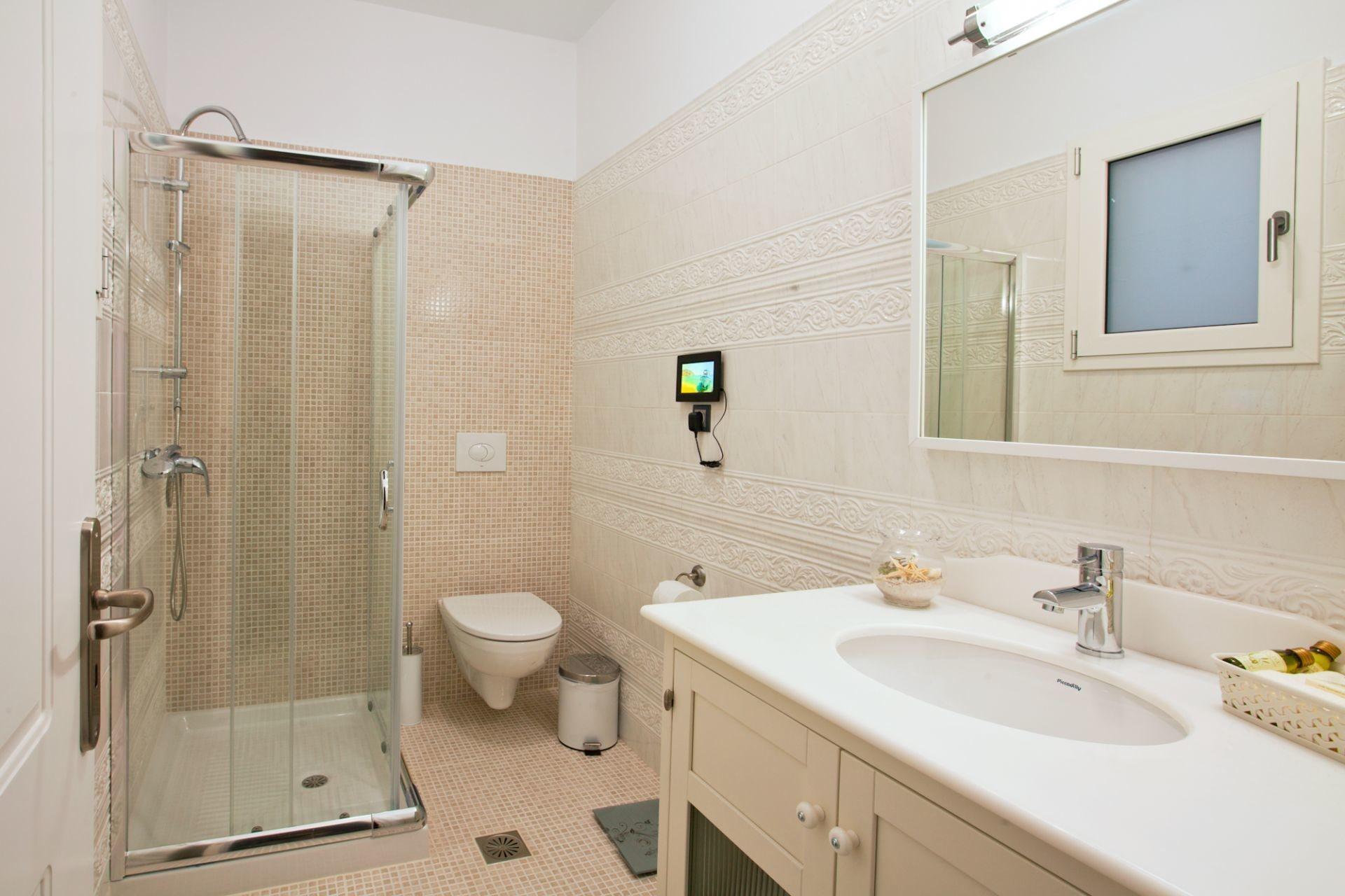 Miland Apartment *