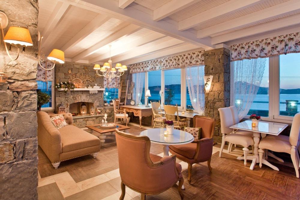 Miland Apartment *