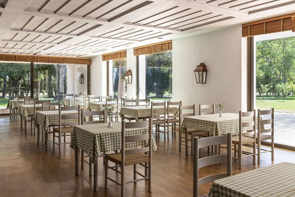 Hotel Amalia Olympia 4*