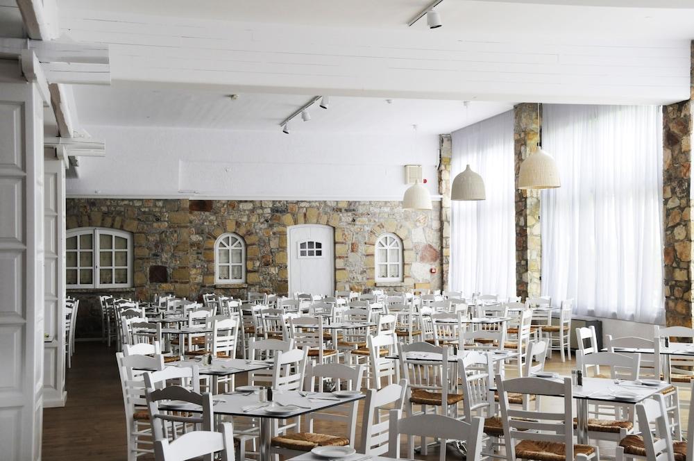 Sunrise Village Kalamaki (Messinia)
