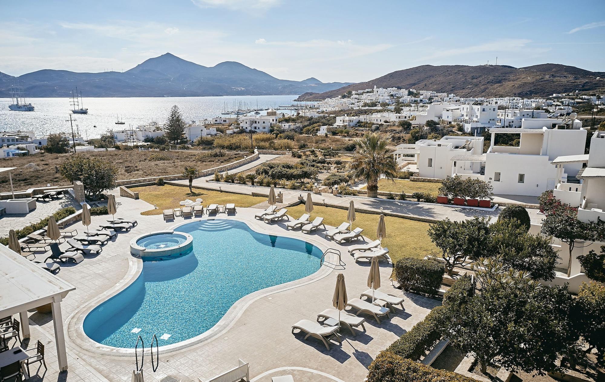 Santa Maria Village & 4*