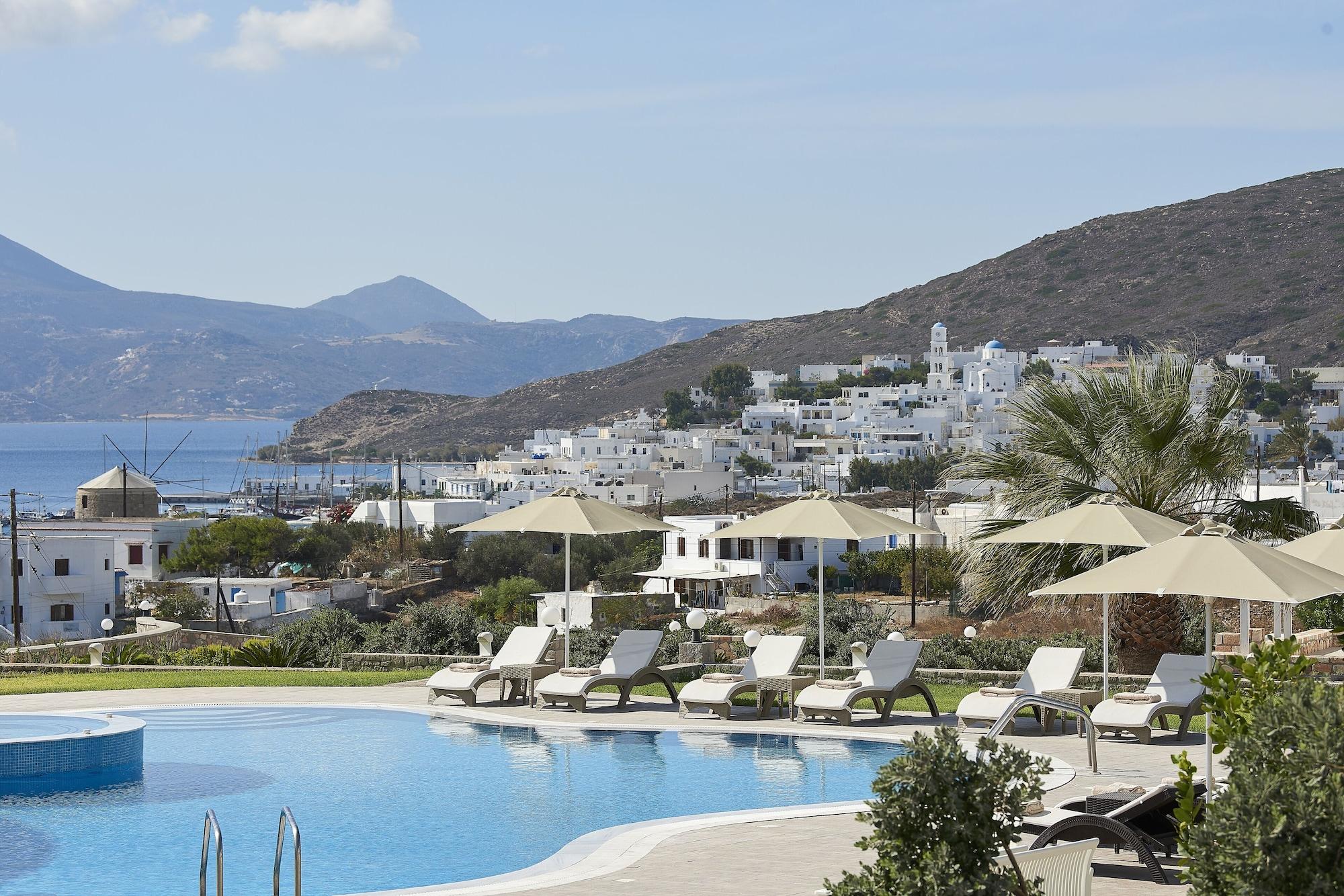 Santa Maria Village & 4*