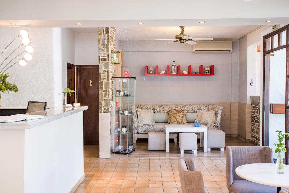 Hotel Golden Potidea 3*