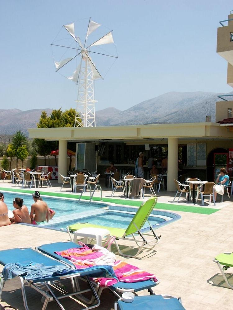 Nikos 2* Malia (Crete)