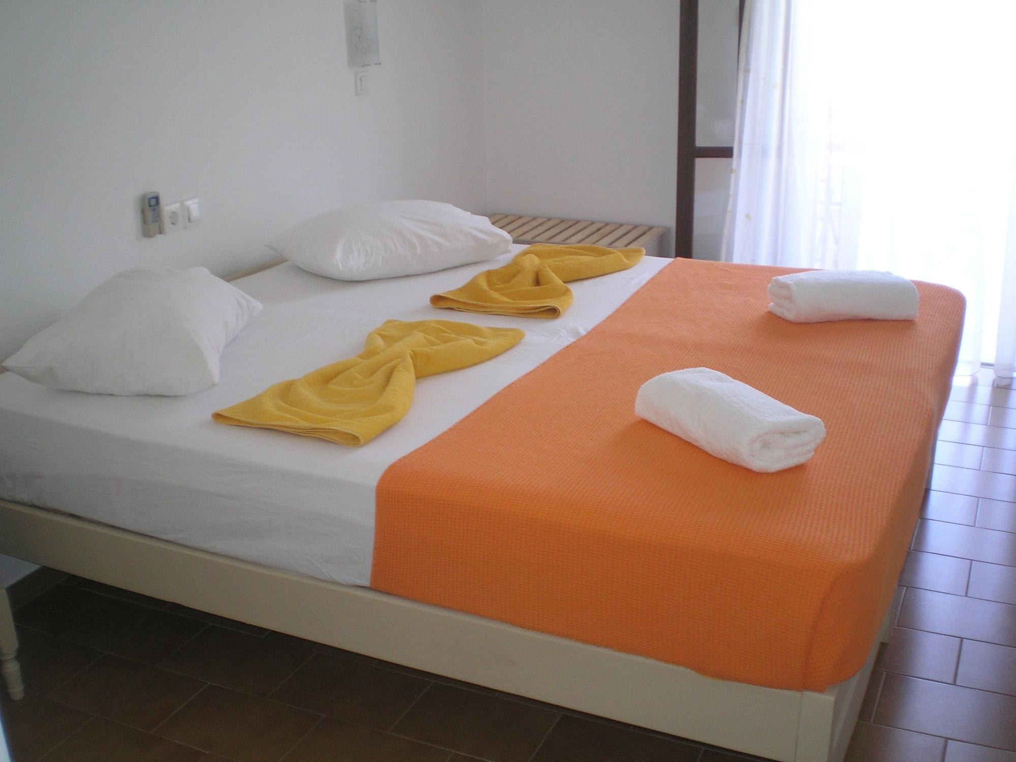 Golden Sun Aparthotel