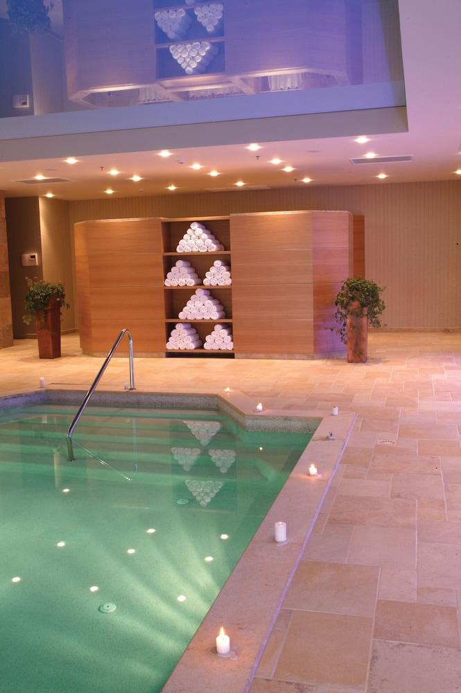 Divani Meteora Hotel 4*