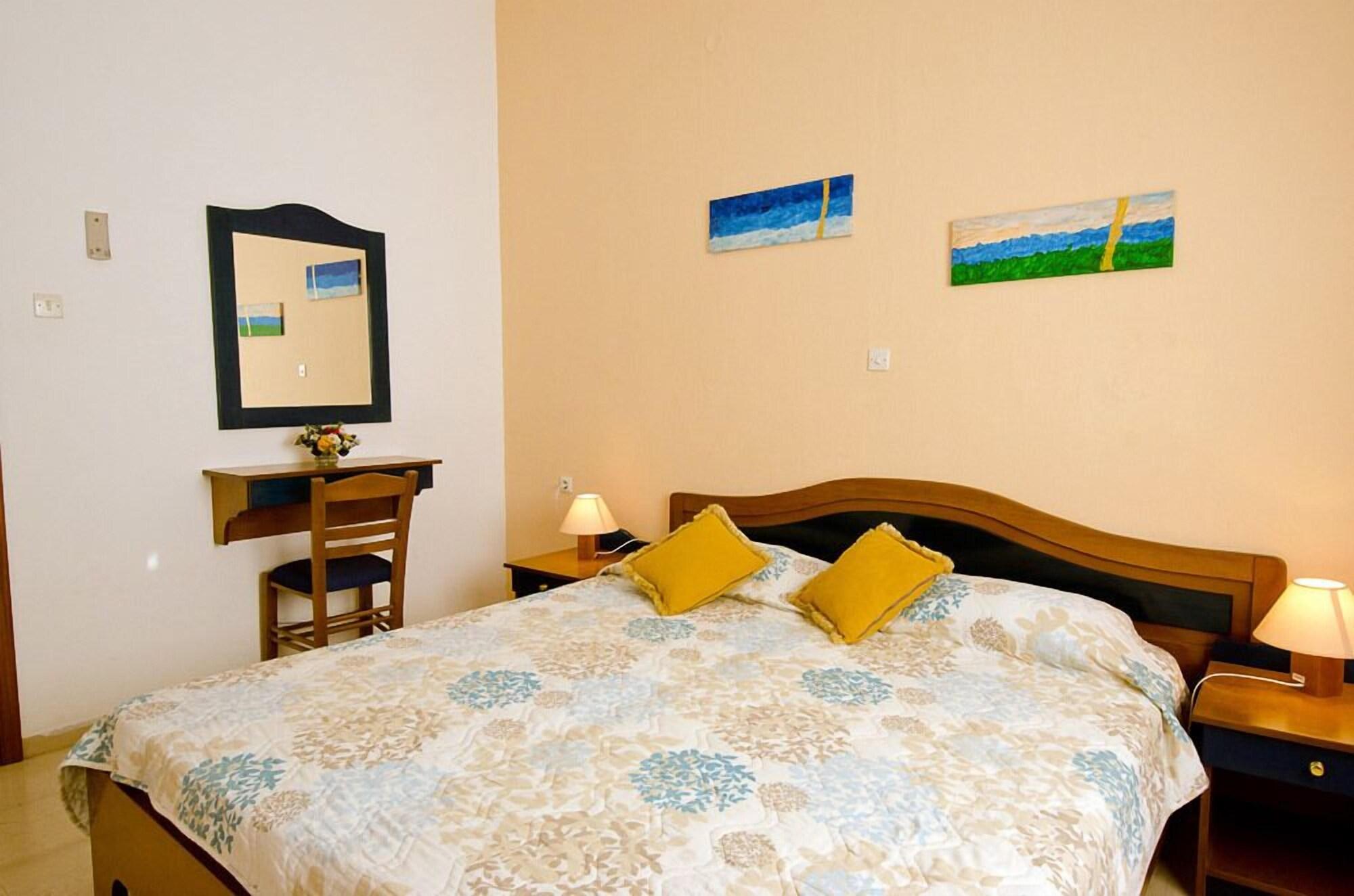 Delphi Aparthotel 2*