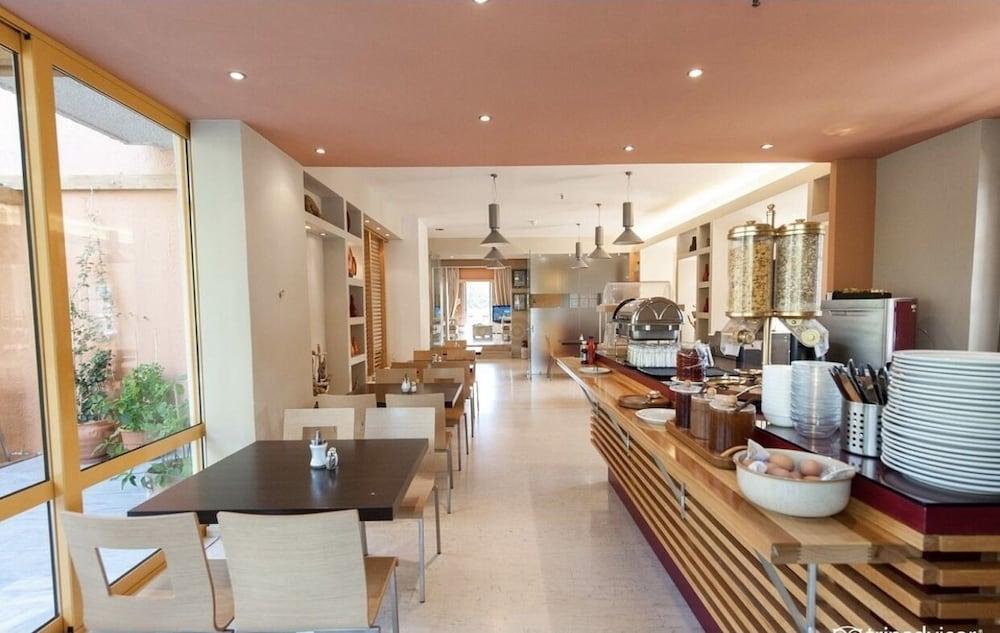 Hotel Astoria Troulos