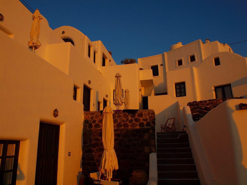 Hotel Memories Foinikia (Santorini)