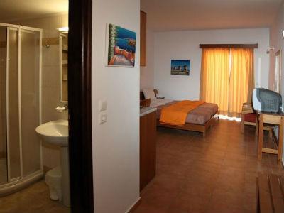 Batis 3* Rethymno (Crete)