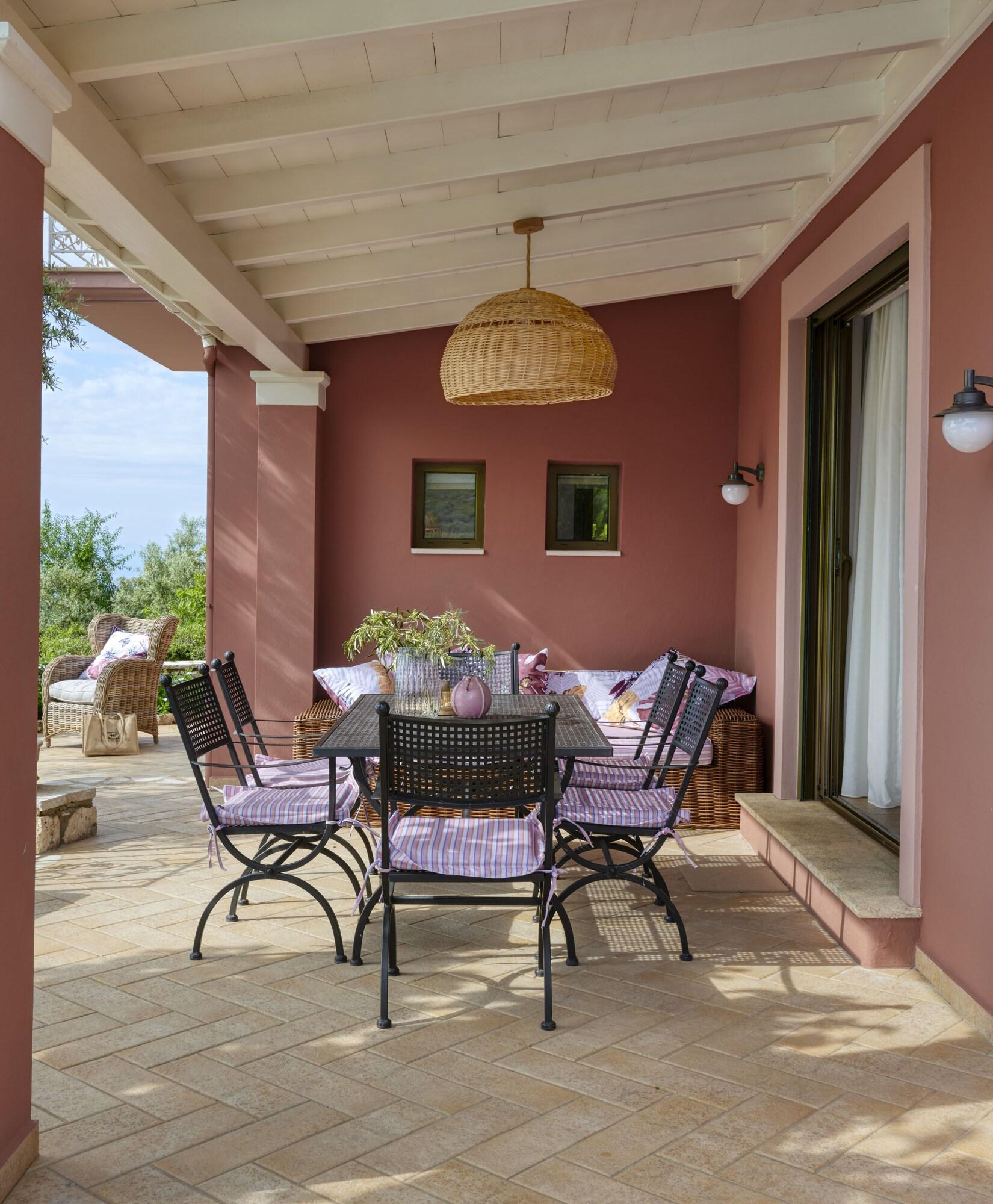 Art Blue Villas Tsoukaladhes