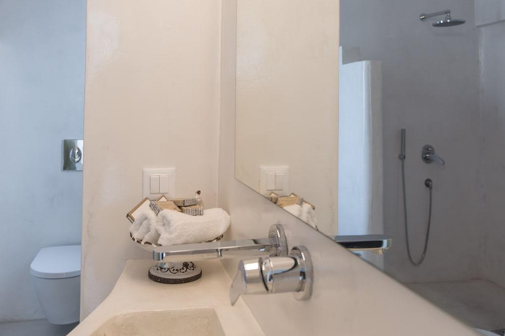 Lagadi Apartment Messaria (Santorini)