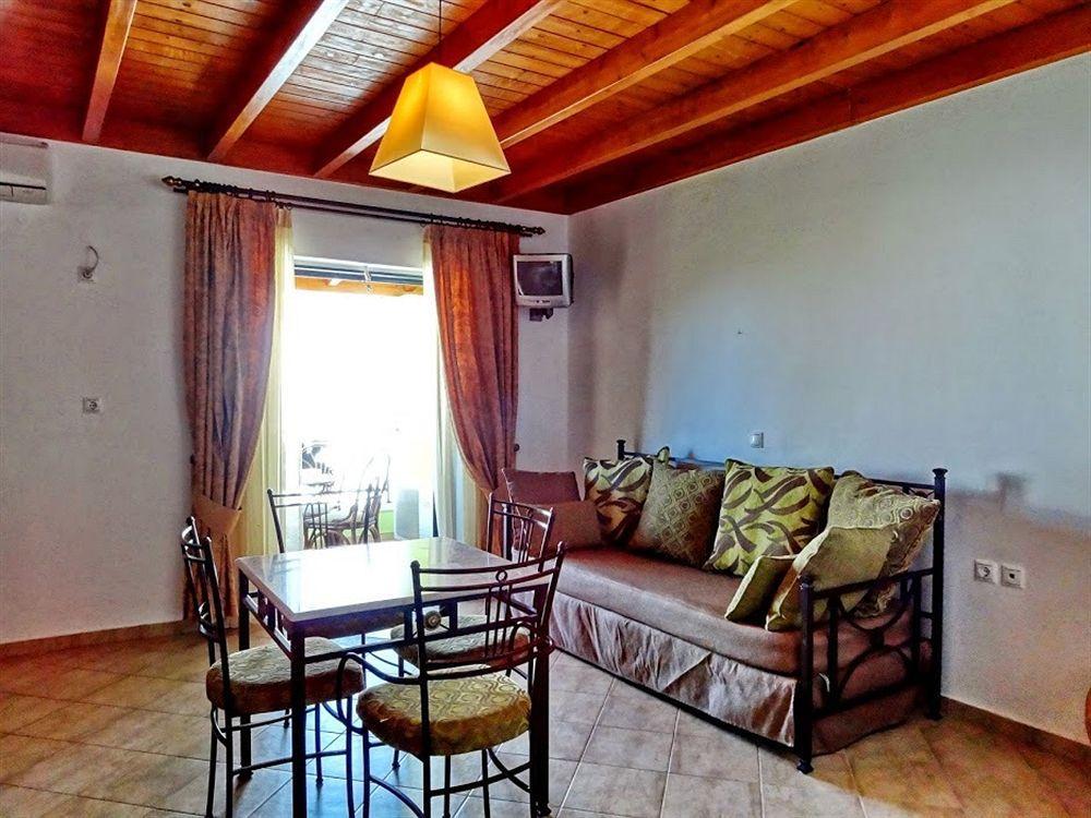 Aktaion II Hotel 3* Limenaria (Agistri)