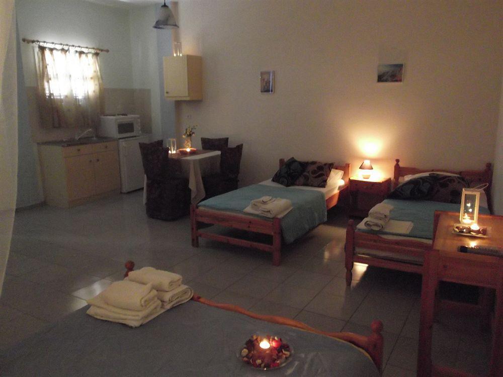 Onar & Perissa (Santorini)