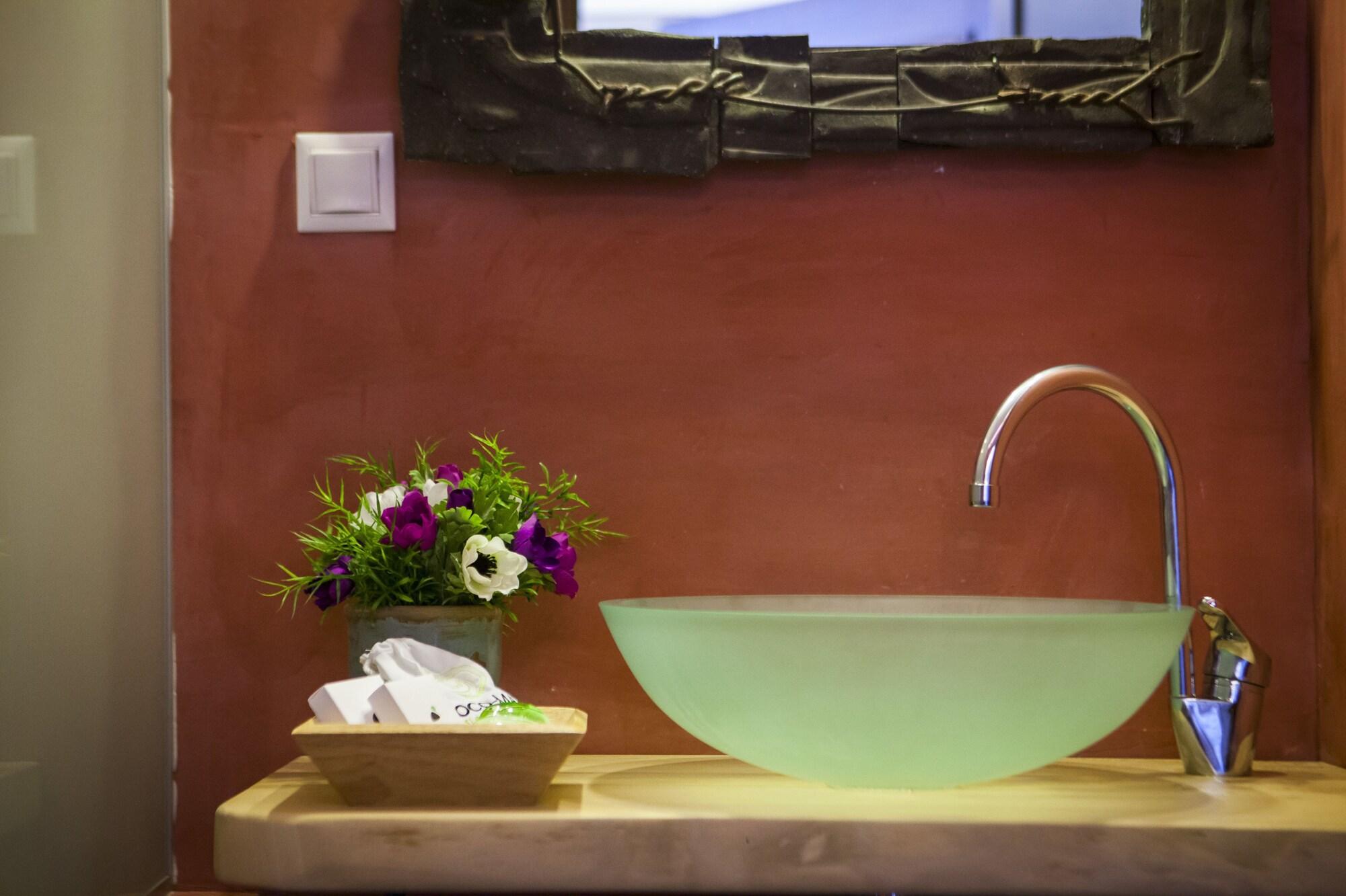 Dohos Boutique Hotel