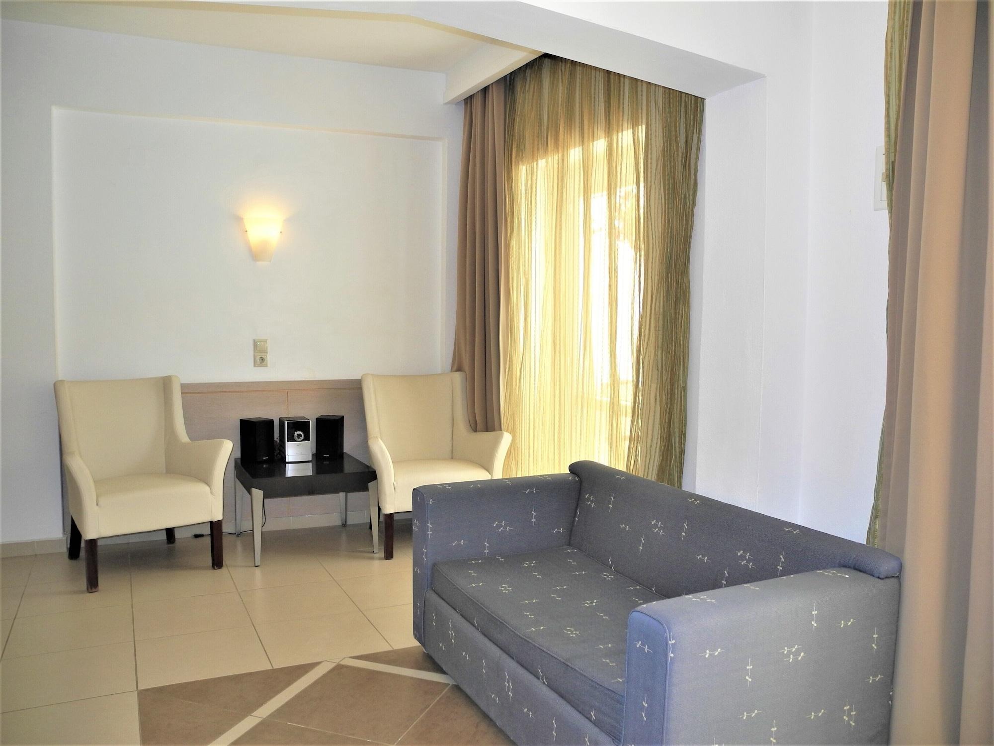Little Hotel Tympaki