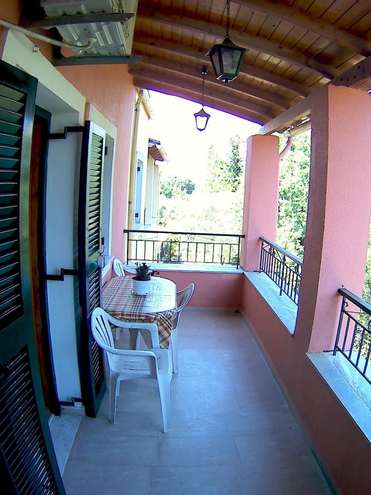 Joanna Apartment Kontokali