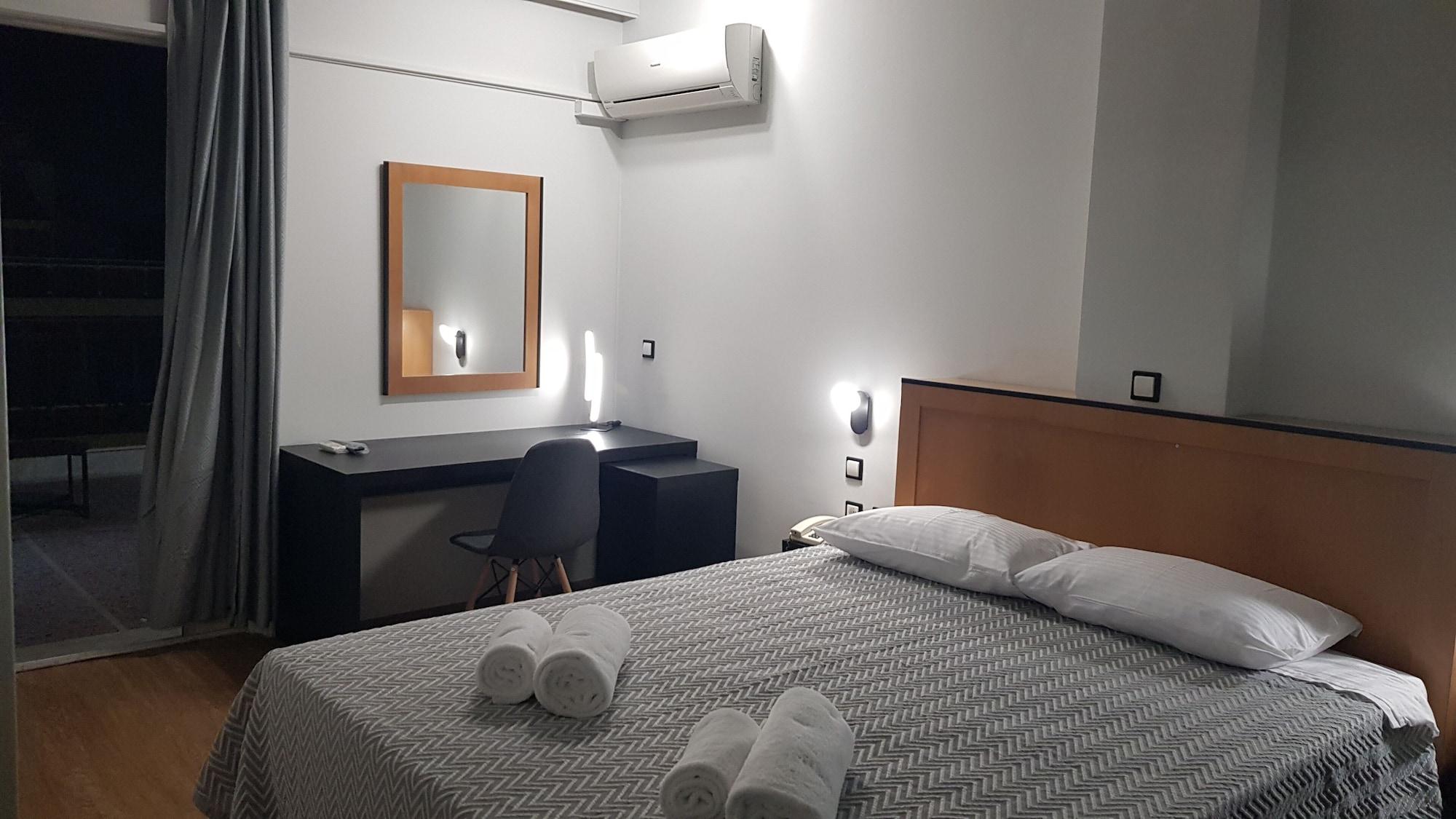 Savoy 3* Piraeus