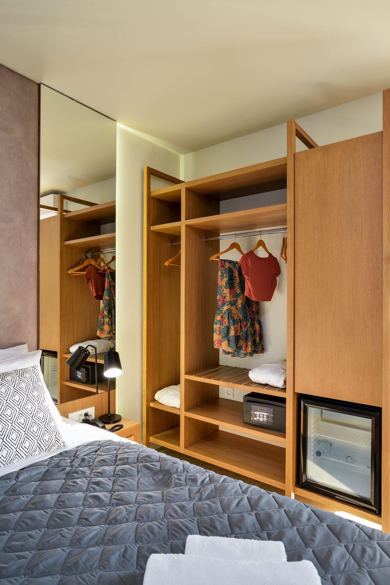 Hotel Elia 4*
