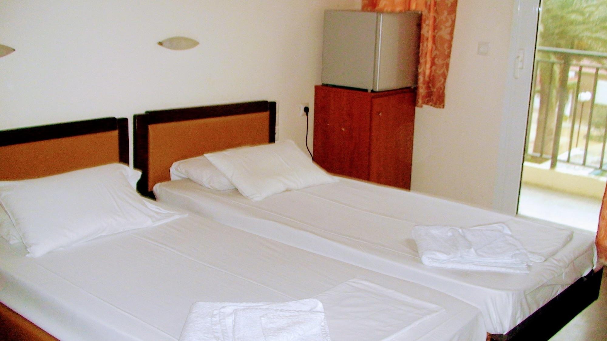 Aparthotel Ambrosia 2*