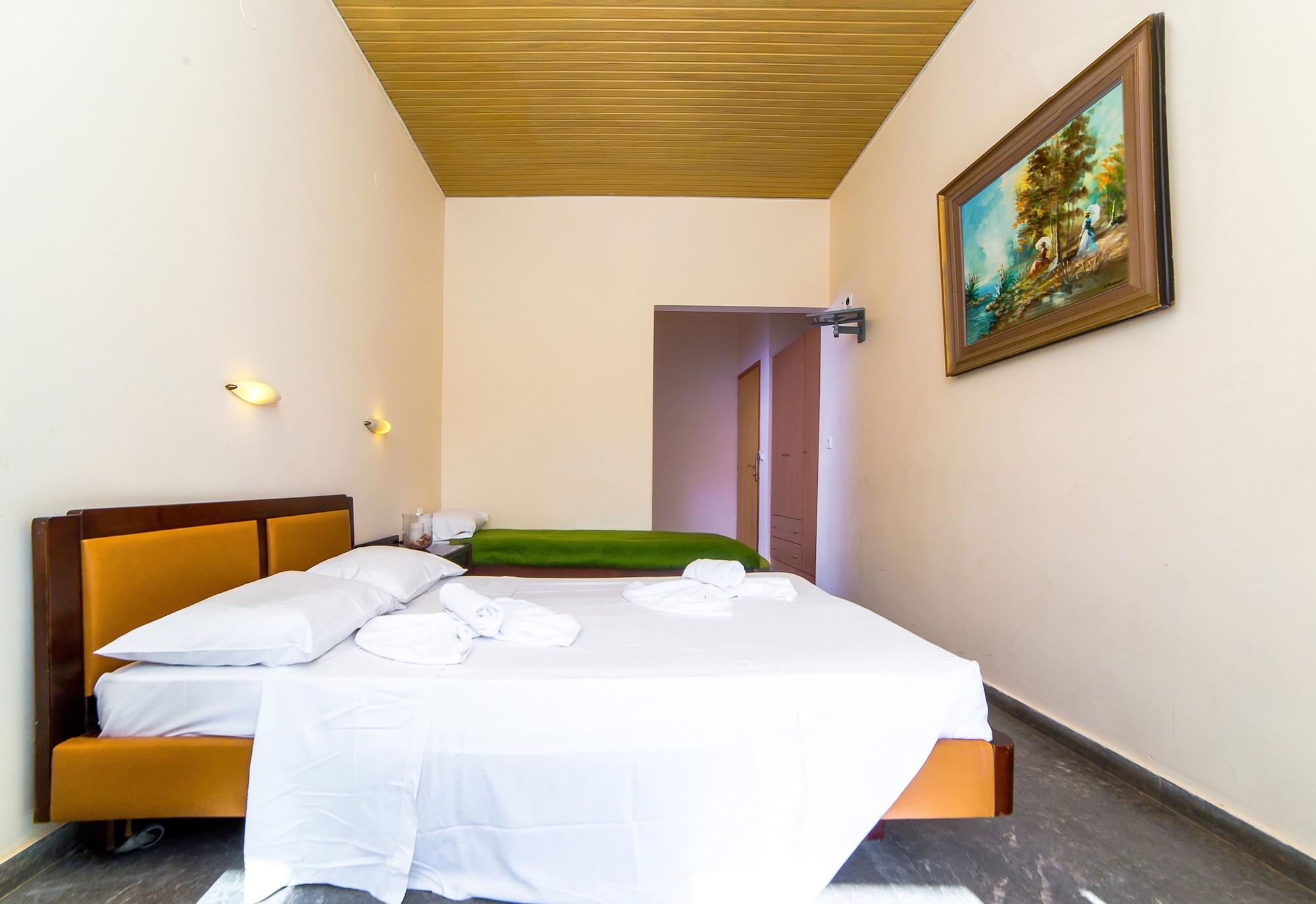 Ambrosia Aparthotel 2*