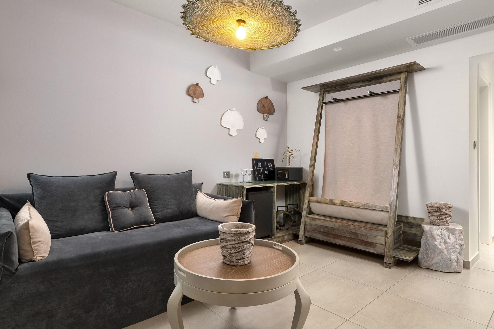 Elakati Luxury Boutique - Adults Only 4*