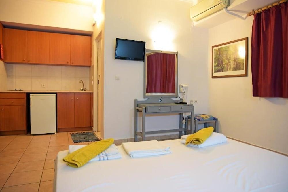 Apartment Falirala