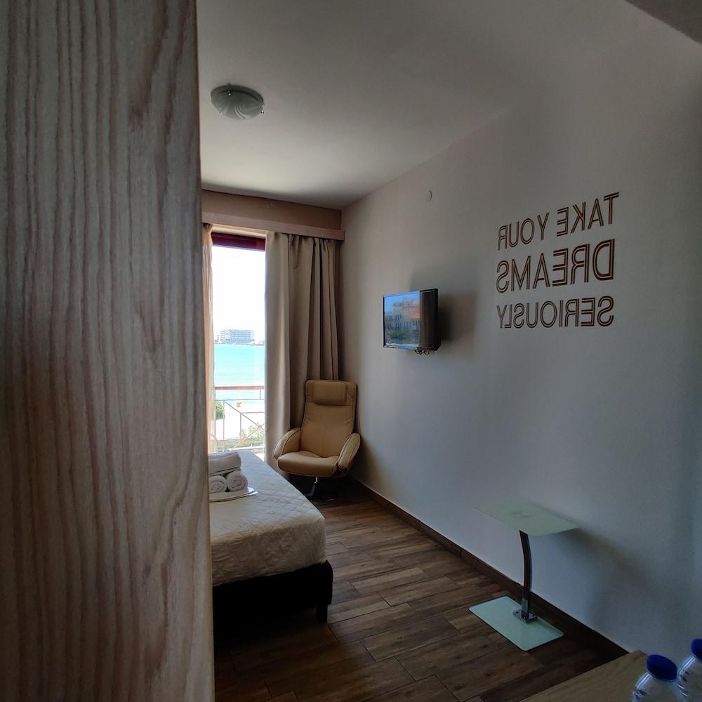 Aparthotel Point Chios Chios Town