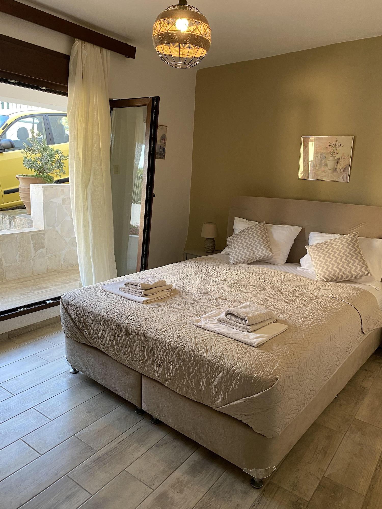 Kasteli Studios & Apartments * Panormos (Crete)