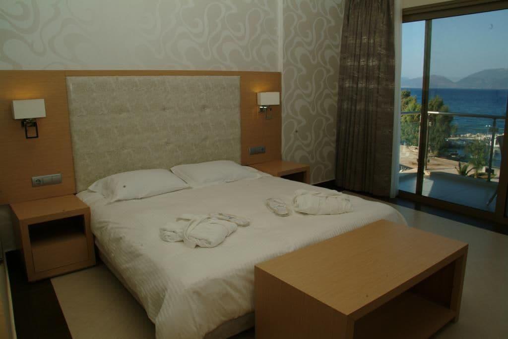 Ionian Emerald 5*