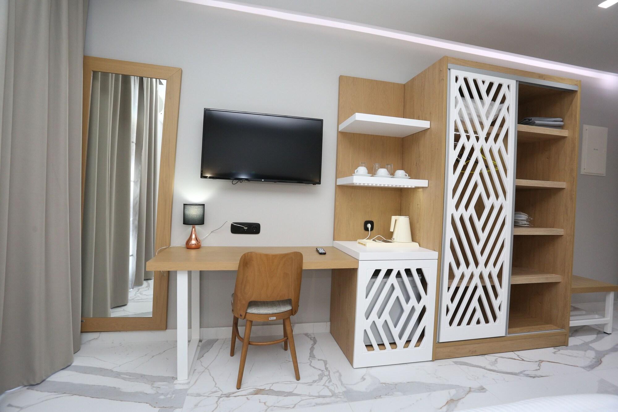 Tropical Aparthotel Hanioti