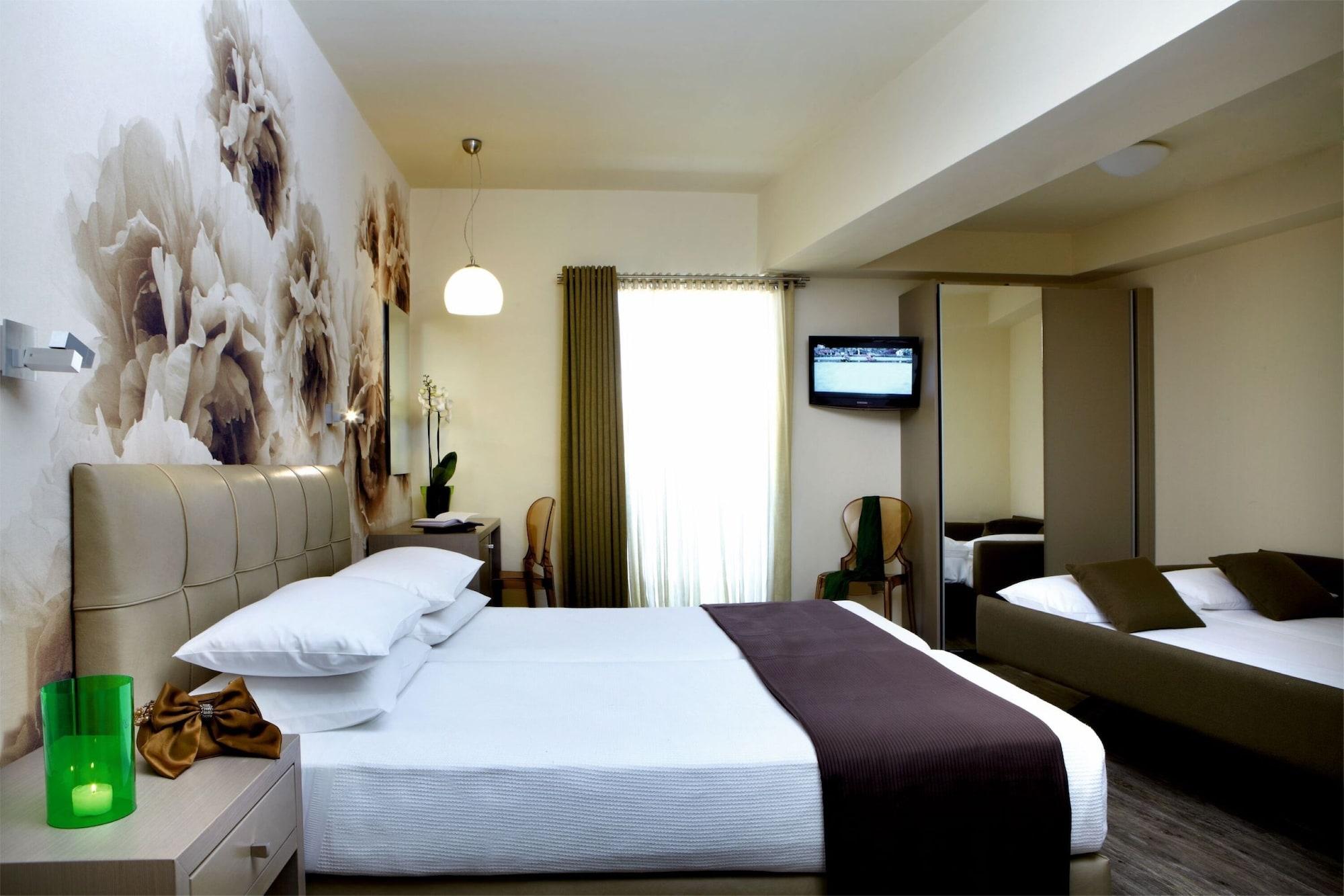 Hotel Mouikis Kefalonia 3*